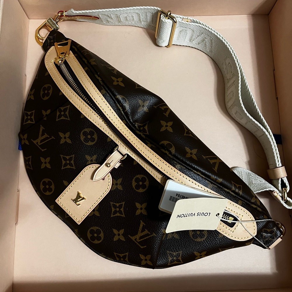 Louis Vuitton Brown and Tan Monogram Bum Bag - Picture 3 of 3